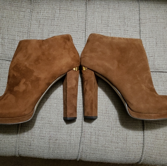 Booties - Picture 4 of 8